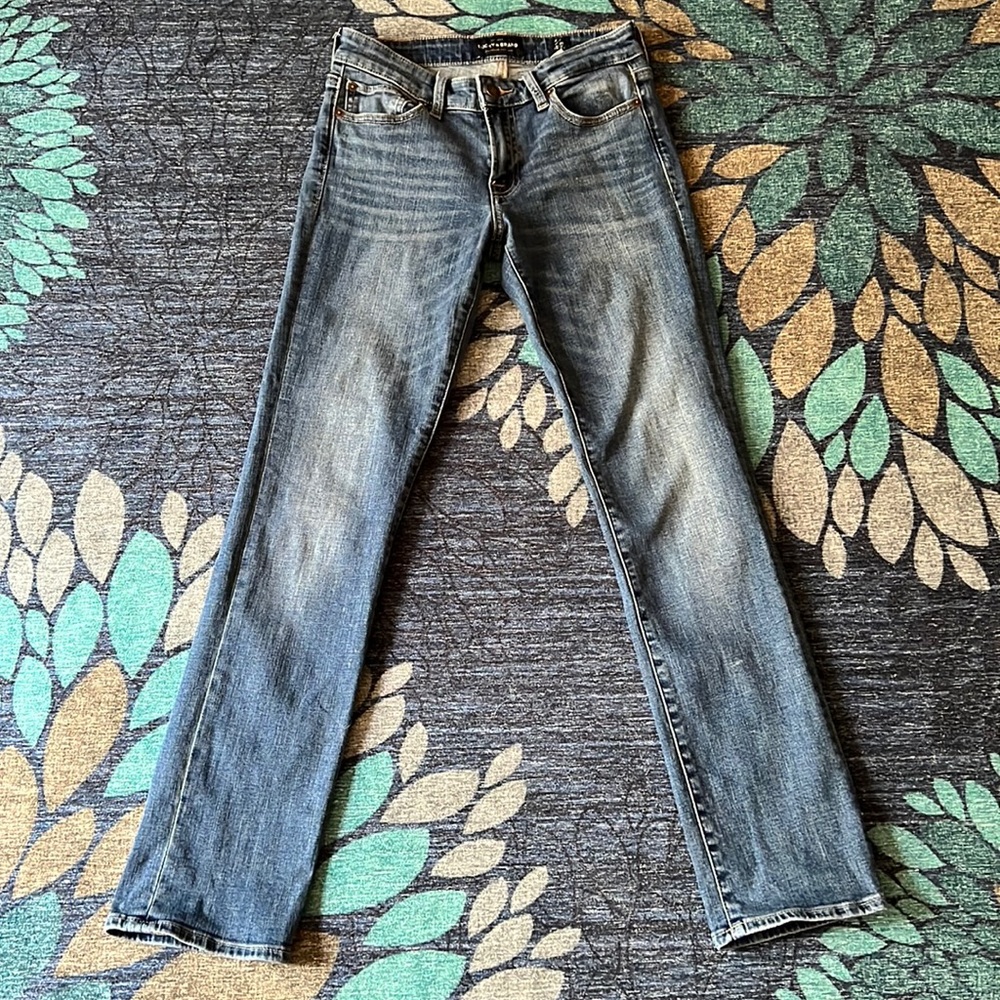 Lucky Brand Sweet Straight jeans,sz 2a